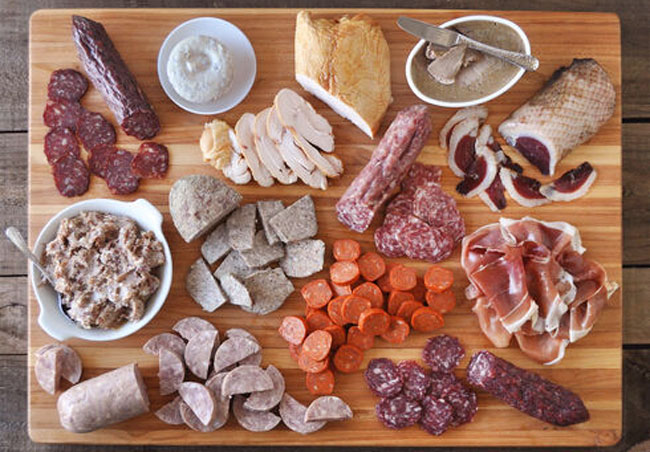 D-Artagnan Charcuterie Gift Box